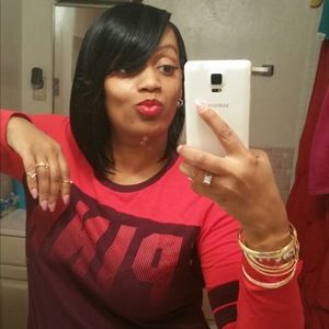 Meet your Posher, Denise